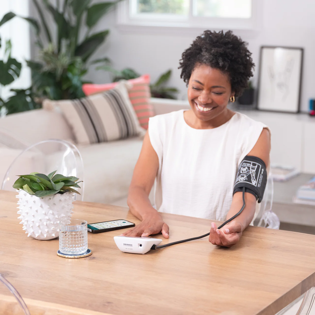 Upper Arm 600 Series Blood Pressure Monitor - Image 8