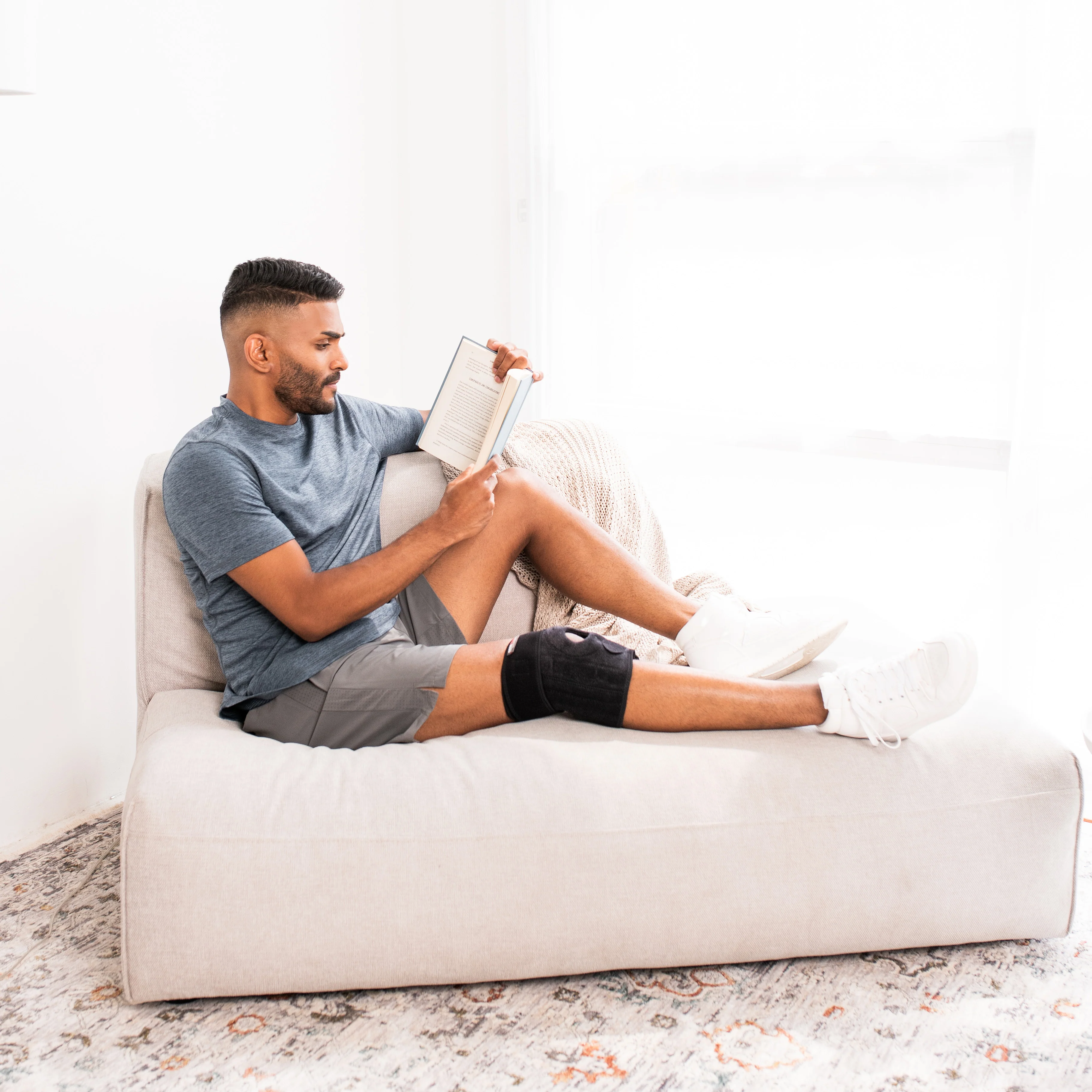 Hot and Cold Knee Support - Image 4