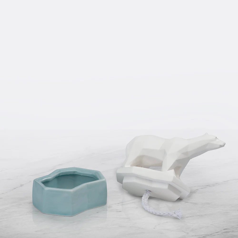 Polar Bear Porcelain Aroma Diffuser - Image 2
